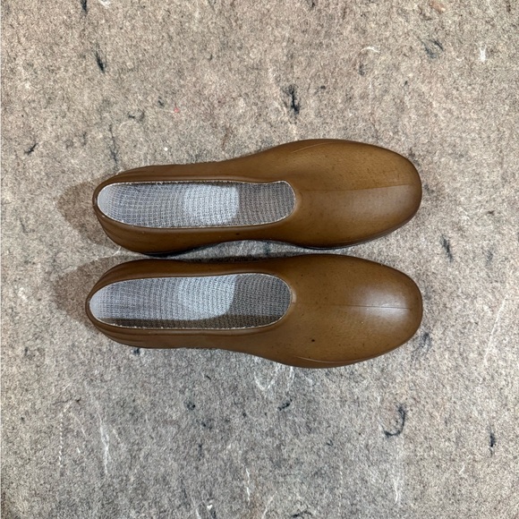 Brown Women's Shoes - Picture 3 of 4